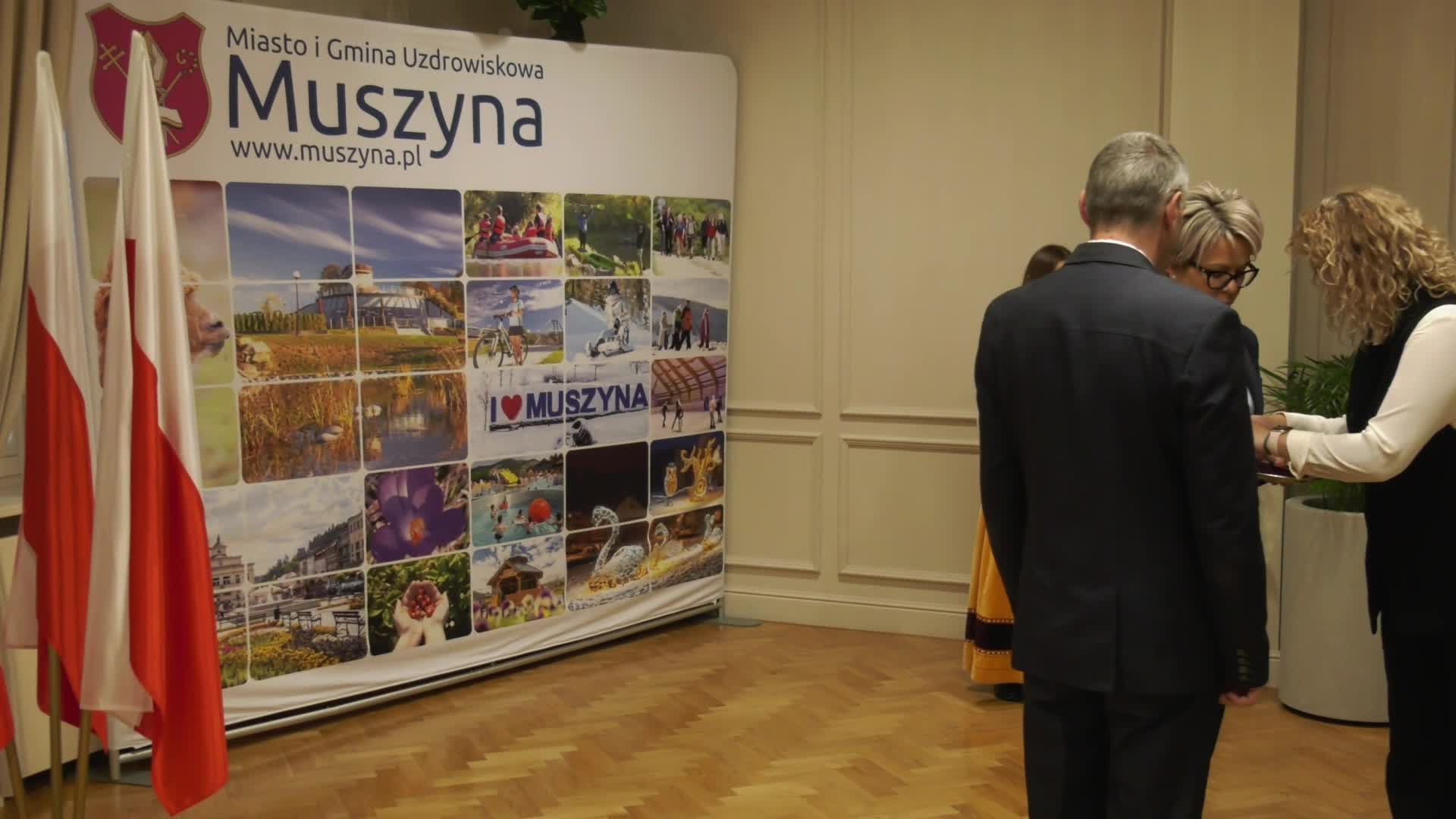 XX SESJA RADY MIASTA I GMINY UZDROWISKOWEJ MUSZYNA(30.10.2025)