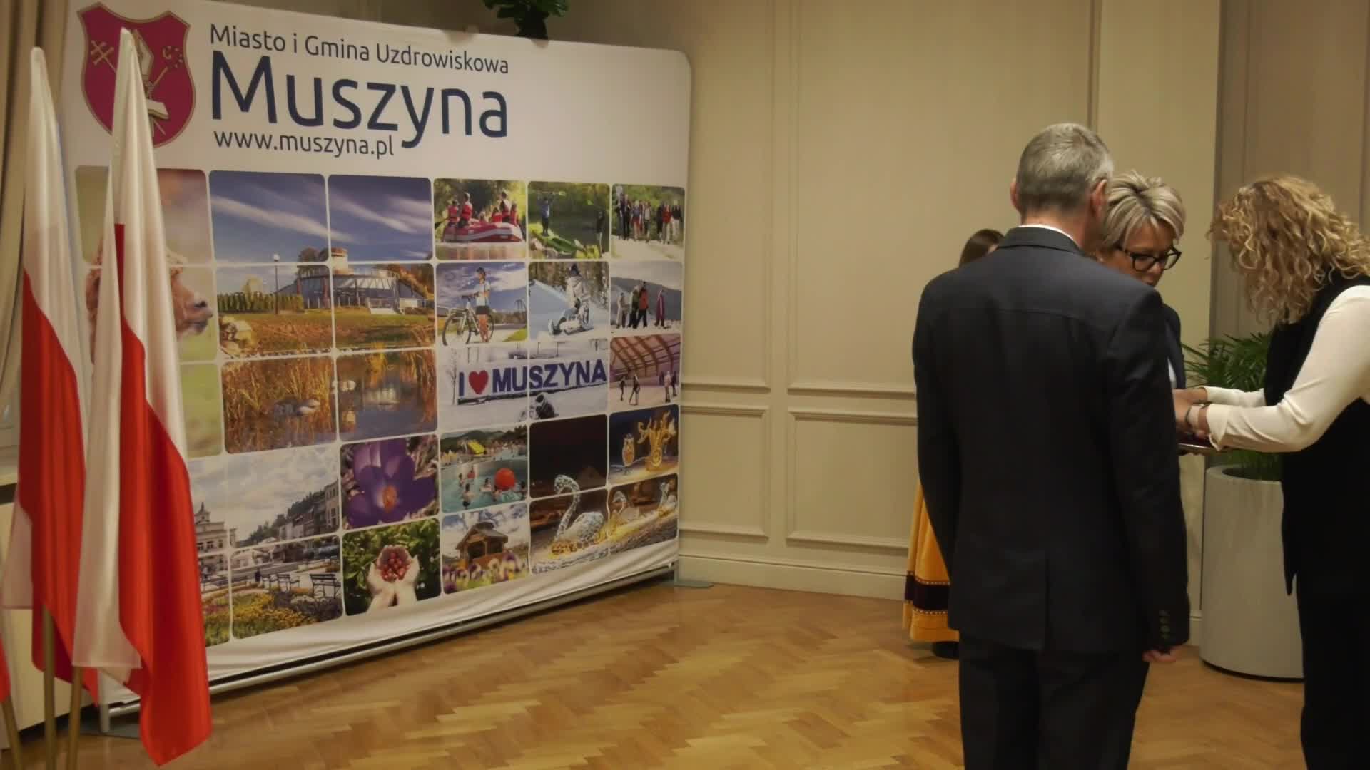 XX SESJA RADY MIASTA I GMINY UZDROWISKOWEJ MUSZYNA(30.10.2025)